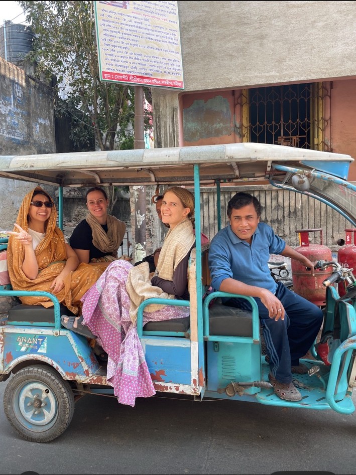Travellers experiencing India together